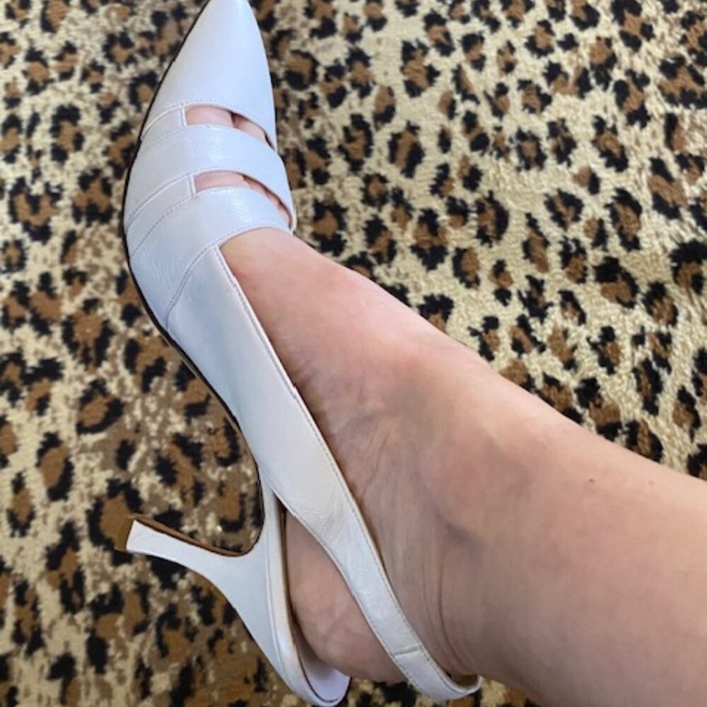 Manolo Blahnik White Leather Slingbacks. Worn 1 Time